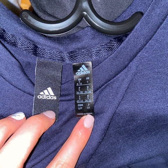 🎬ADIDAS athletic tee🎬 - Picture 2 of 4